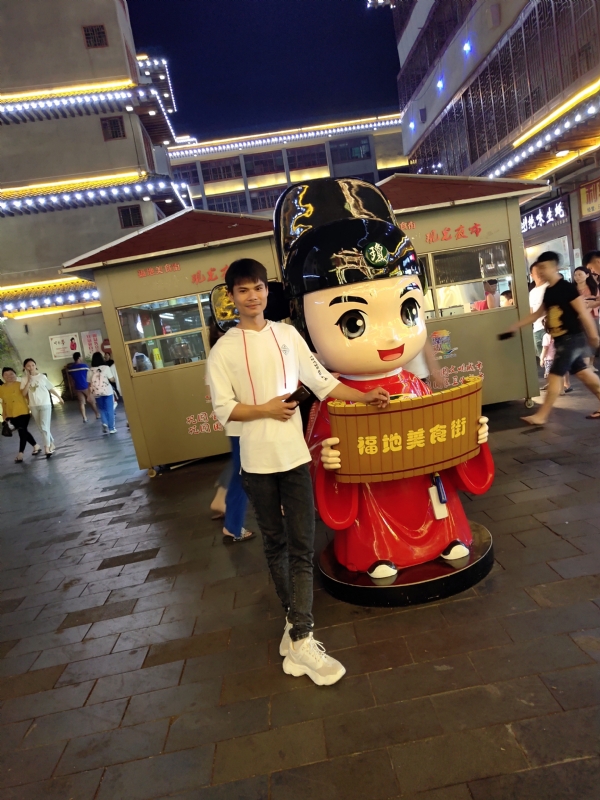 圆嘟嘟的瘦子的第一张照片--宿迁相亲服务中心