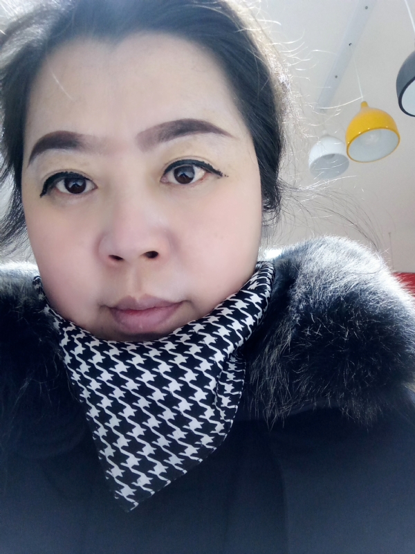 余猪猪的第一张照片--宿迁相亲服务中心