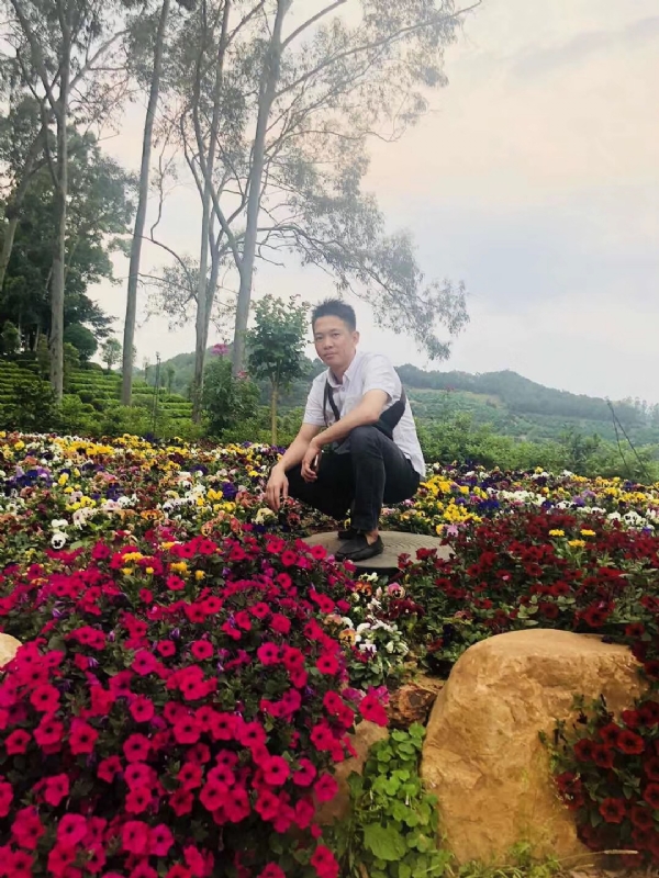 小郑的第一张照片--宿迁相亲服务中心