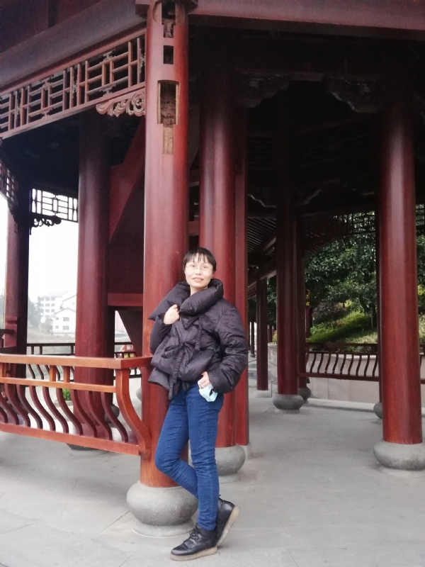 篱落的第一张照片--宿迁相亲服务中心