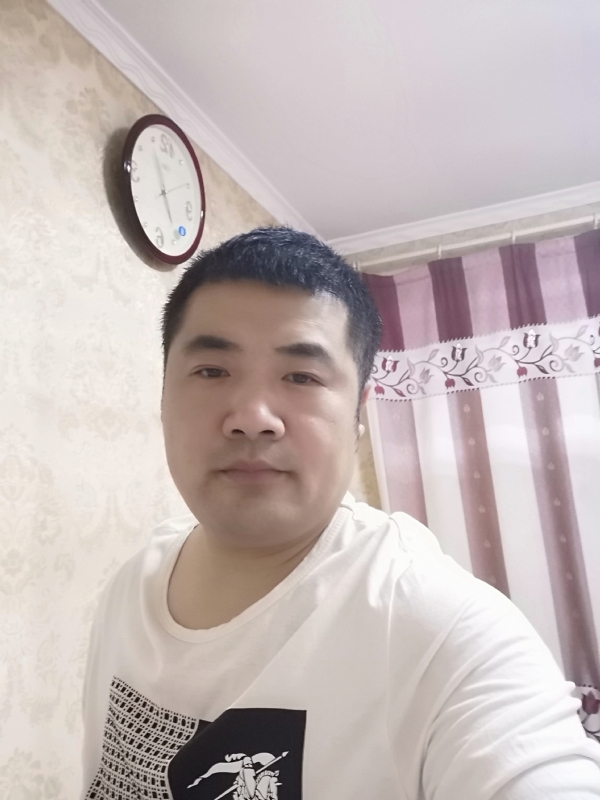 爱你的眼睛的第一张照片--宿迁相亲服务中心