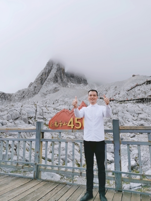 灰太狼的第一张照片--宿迁相亲服务中心