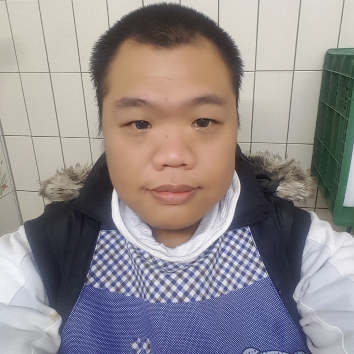 黑熊的第一张照片--宿迁相亲服务中心