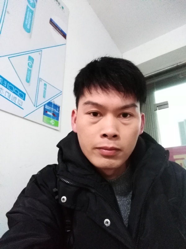 微笑的第一张照片--宿迁相亲服务中心