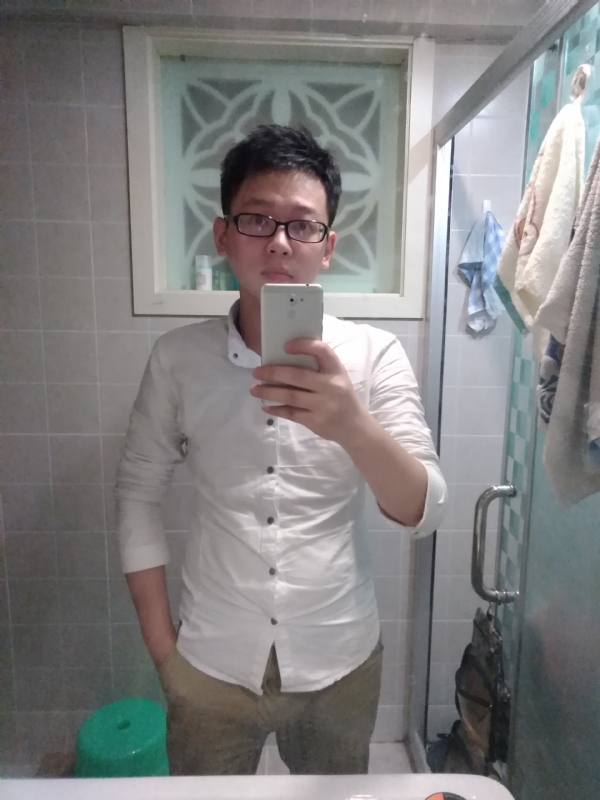 花谢魂伤的第二张照片--宿迁相亲服务中心