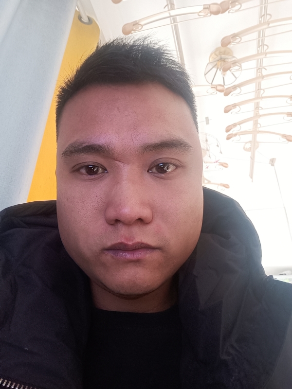 帅的每天被人砍的第一张照片--宿迁相亲服务中心