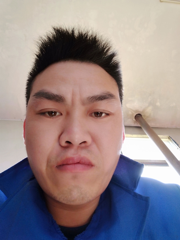 太阳红的第二张照片--宿迁相亲服务中心