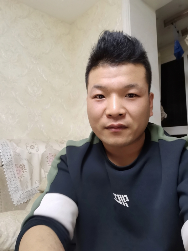 小猪猪的第一张照片--宿迁相亲服务中心