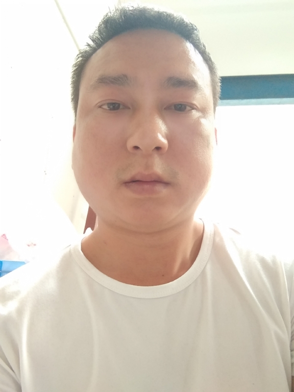 大叔的第一张照片--宿迁相亲服务中心