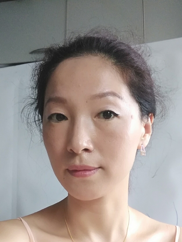 彼岸花的第一张照片--宿迁相亲服务中心