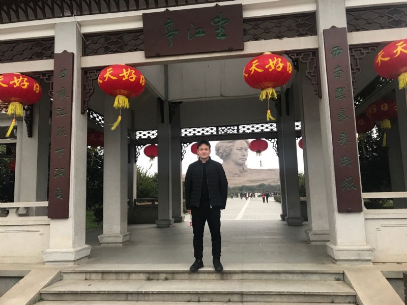 风继续吹的第一张照片--宿迁相亲服务中心