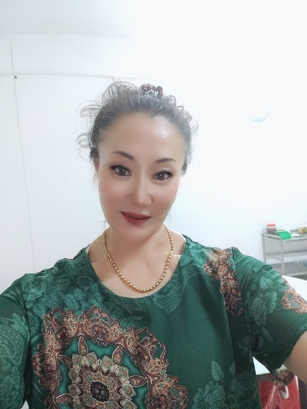 燕子的第二张照片--宿迁相亲服务中心