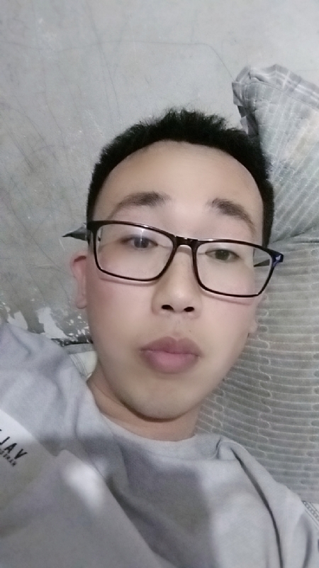 喜欢比我大的女人的第一张照片--宿迁相亲服务中心