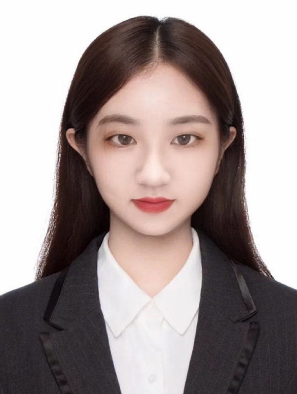 侧耳倾听的第一张照片--宿迁相亲服务中心