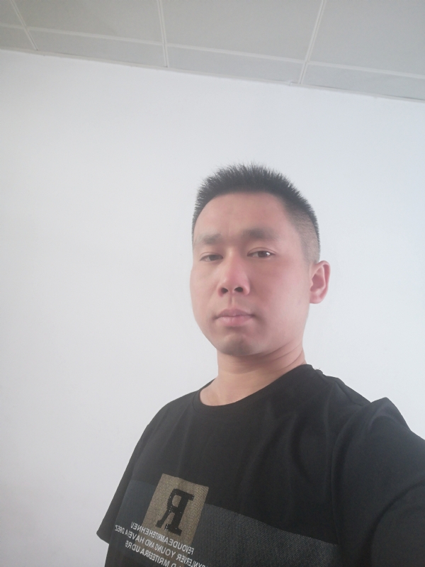 孤独的狼的第一张照片--宿迁相亲服务中心