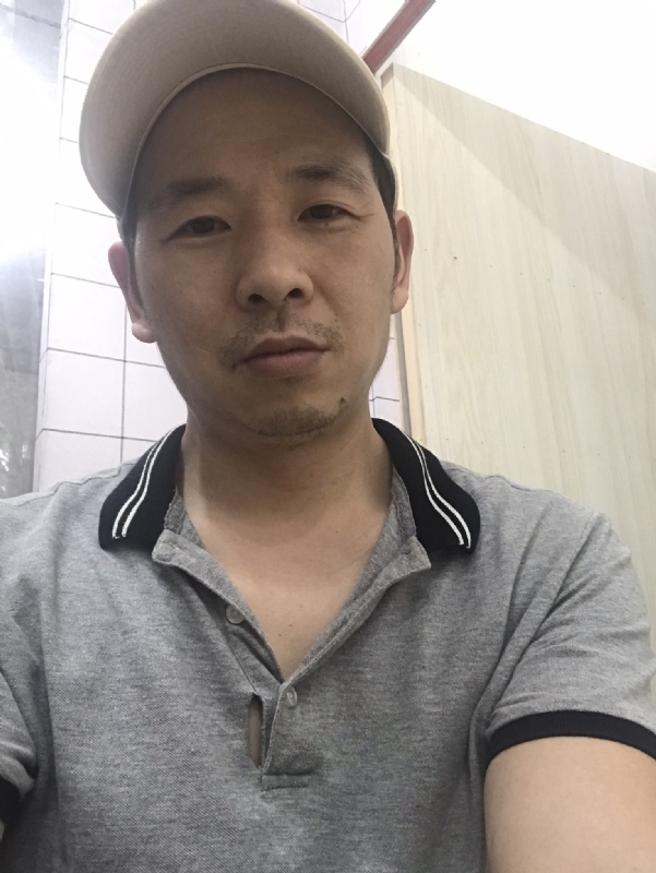 老何的第一张照片--宿迁相亲服务中心