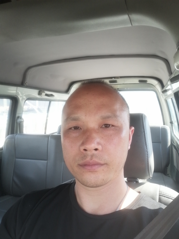 新旺丁的第一张照片--宿迁相亲服务中心