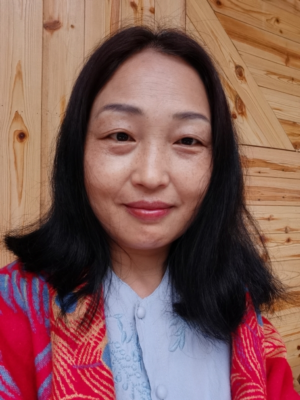 天山雪莲的第一张照片--宿迁相亲服务中心