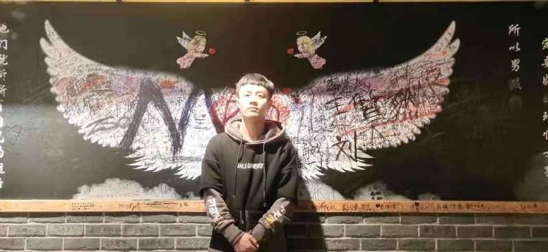 水彩画师的第一张照片--宿迁相亲服务中心