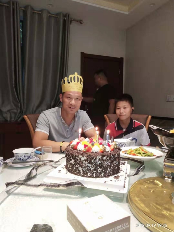 孤独的狼的第一张照片--宿迁相亲服务中心