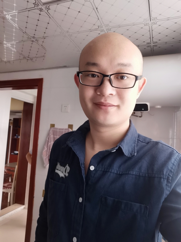 凝望远方的第一张照片--宿迁相亲服务中心