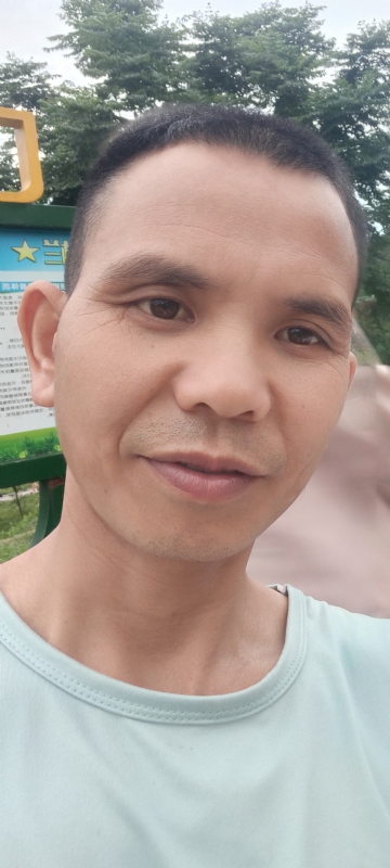 找个相爱的人结婚的第一张照片--宿迁相亲服务中心