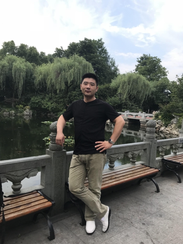 未来可期的第一张照片--宿迁相亲服务中心