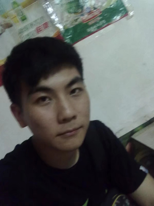 蜡笔小新的第三张照片--宿迁相亲服务中心