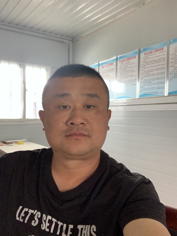 丘山??的第一张照片--宿迁相亲服务中心