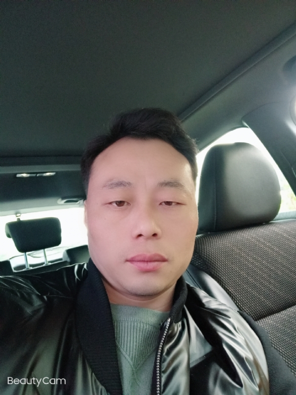 放飞的羊的第二张照片--宿迁相亲服务中心