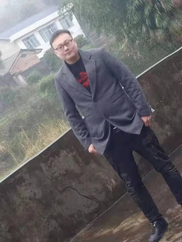 冰城的第二张照片--宿迁相亲服务中心