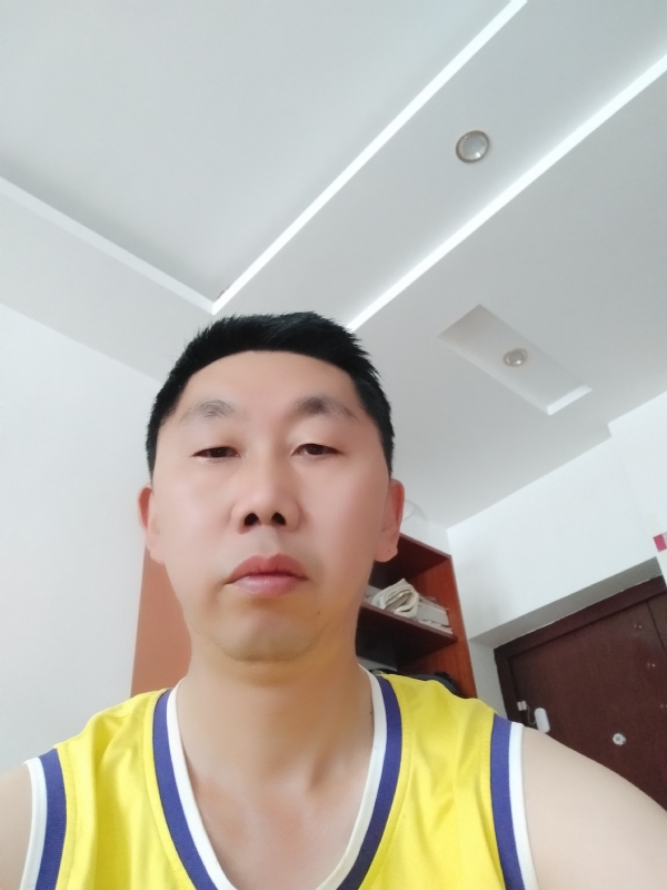 写尽半生纸上酸的第一张照片--宿迁相亲服务中心