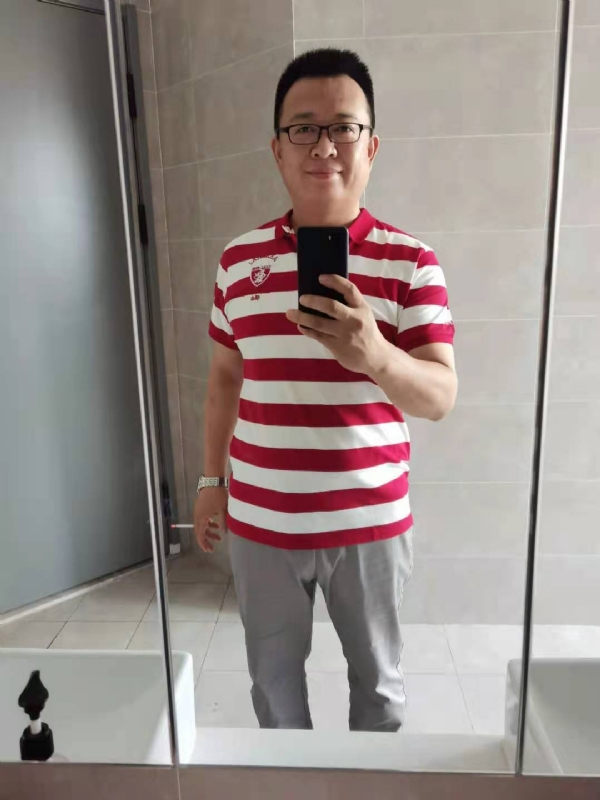 行走的打桩机的第二张照片--宿迁相亲服务中心