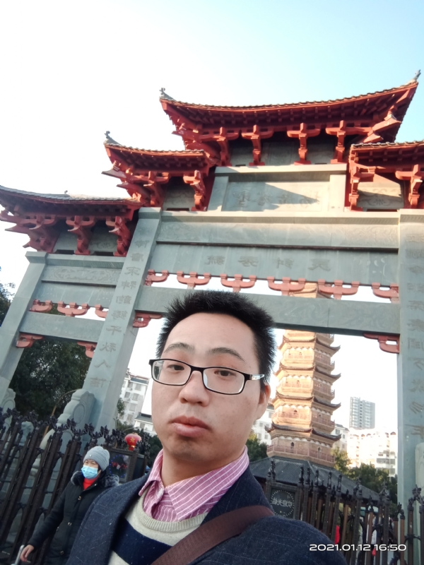 碧血丹心的第一张照片--宿迁相亲服务中心