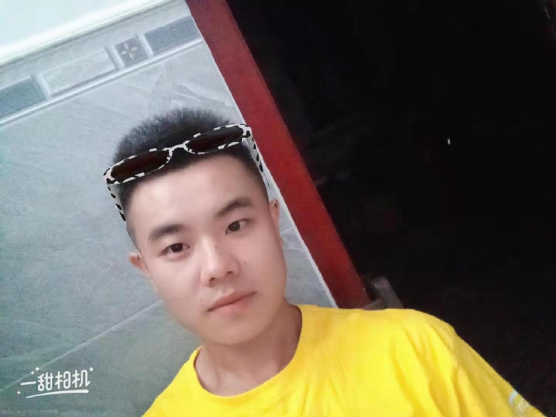 建国90周年的学渣的第一张照片--宿迁相亲服务中心