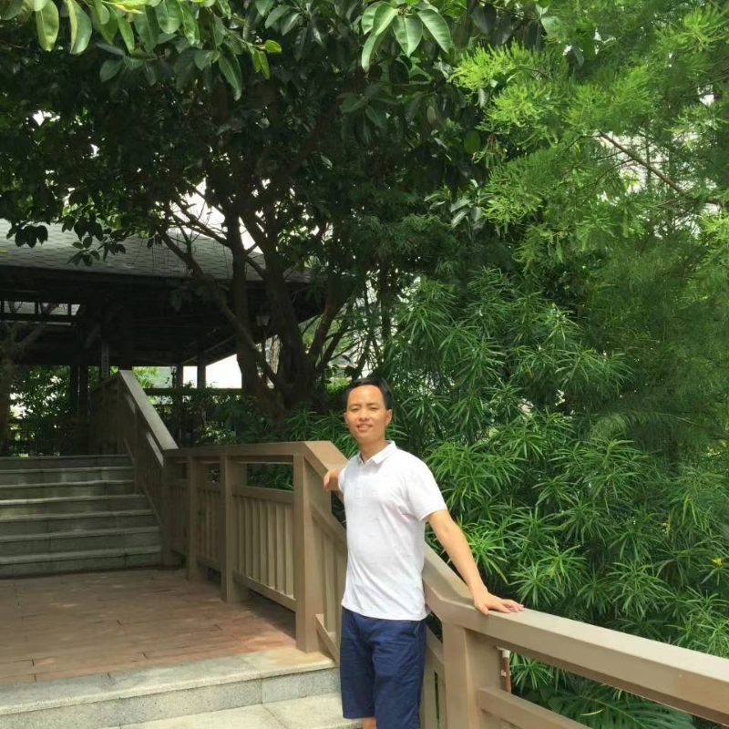 教书育人的第一张照片--宿迁相亲服务中心