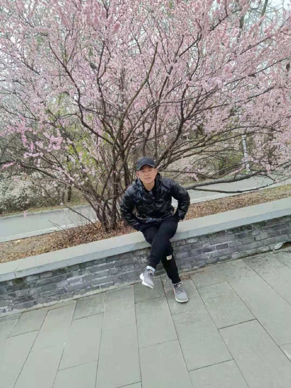 寻找幸福的第一张照片--宿迁相亲服务中心