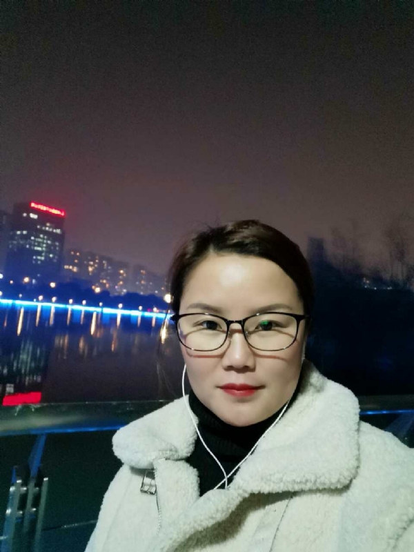 小英的第一张照片--宿迁相亲服务中心