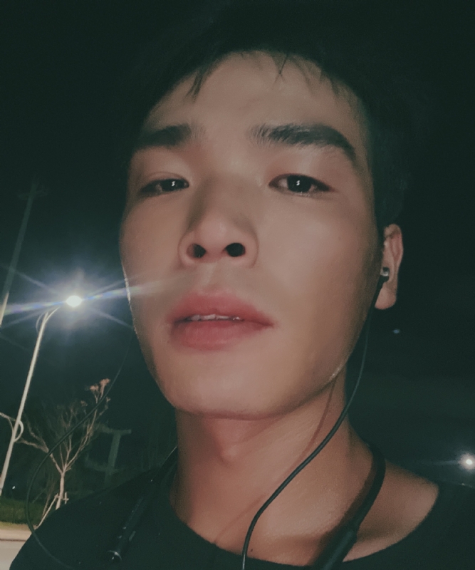 满船清梦压星河的第一张照片--宿迁相亲服务中心