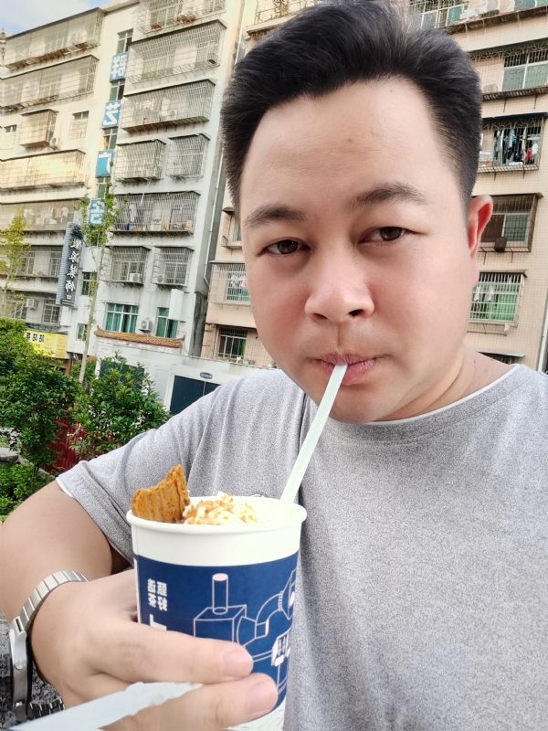 K金o的第一张照片--宿迁相亲服务中心