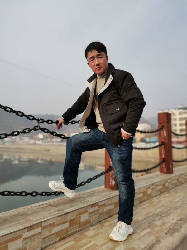 性情中人的第一张照片--宿迁相亲服务中心