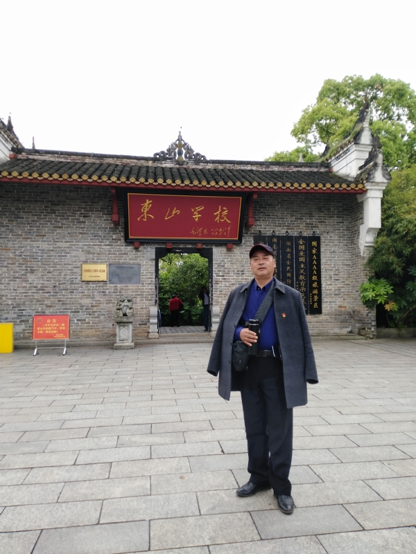 孤独的老帅的第二张照片--宿迁相亲服务中心