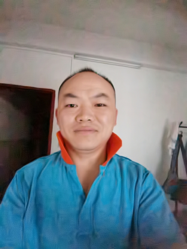 与子携老的第四张照片--宿迁相亲服务中心