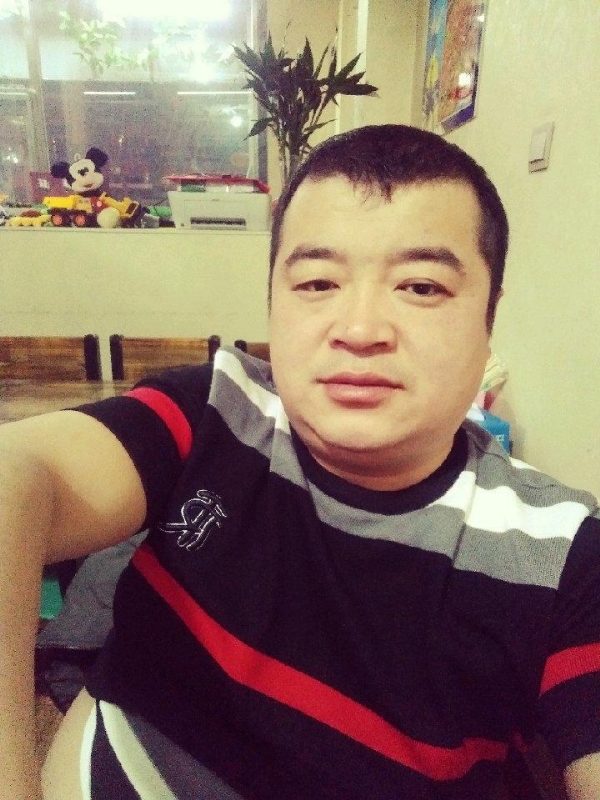 老实人的第一张照片--宿迁相亲服务中心