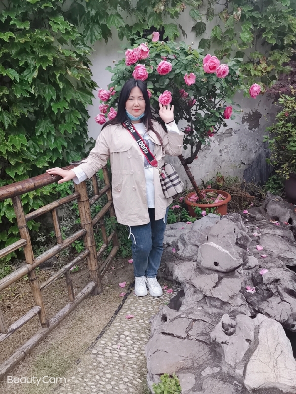 乖乖一女的第三张照片--宿迁相亲服务中心