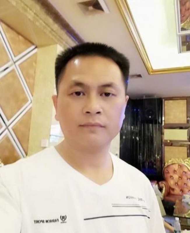 小梁的第一张照片--宿迁相亲服务中心