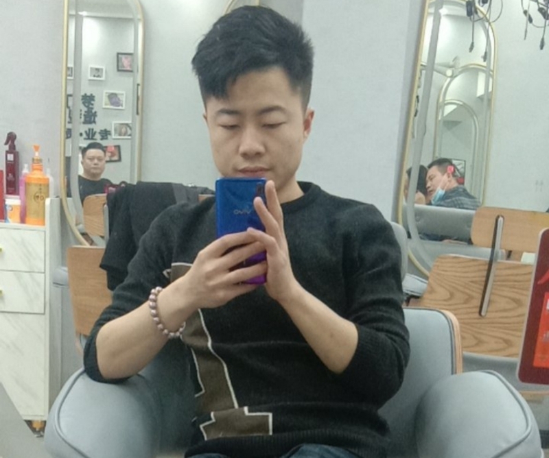 无法自拔的第一张照片--宿迁相亲服务中心