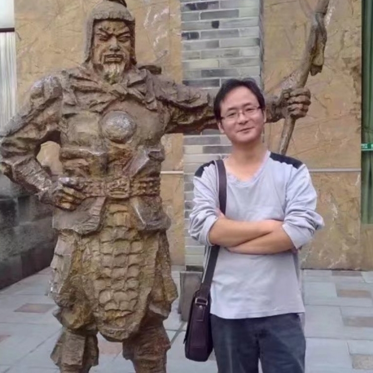 孤狼的第三张照片--宿迁相亲服务中心