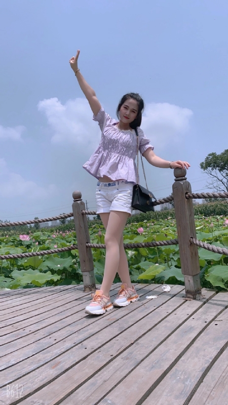 秋水伊人的第一张照片--宿迁相亲服务中心