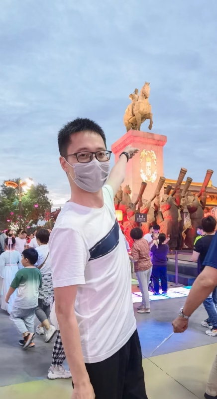 一休哥的第一张照片--宿迁相亲服务中心